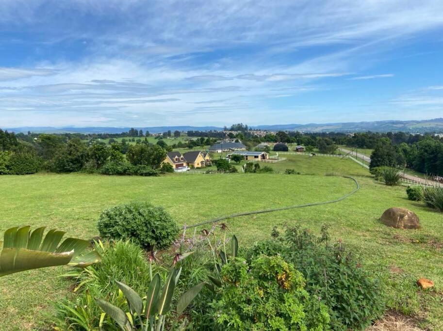 Upmarket Off Grid Cottage On Organic Farm In Secure Estate Howick Exterior foto